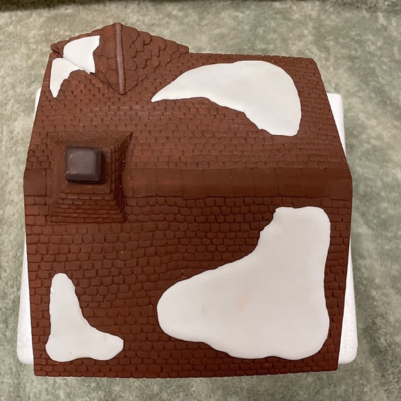 Department 56 Bavarian House Holiday Decor - Gray and White - Picture 6 of 12